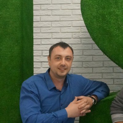 Портрет Влада Харитонова